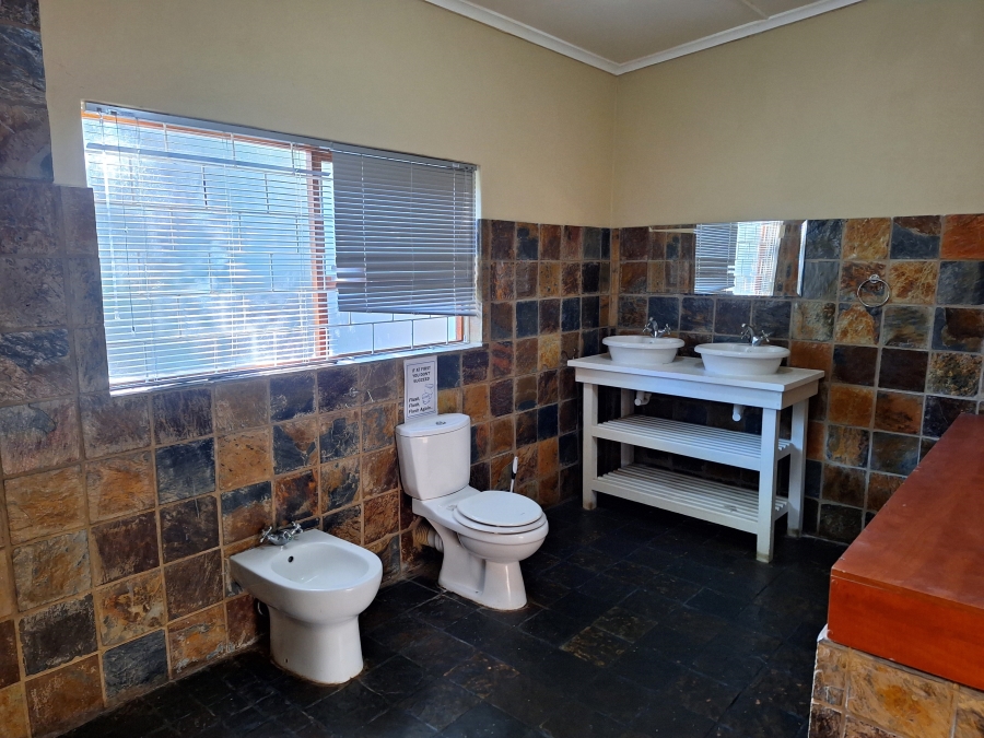 6 Bedroom Property for Sale in Penford Eastern Cape